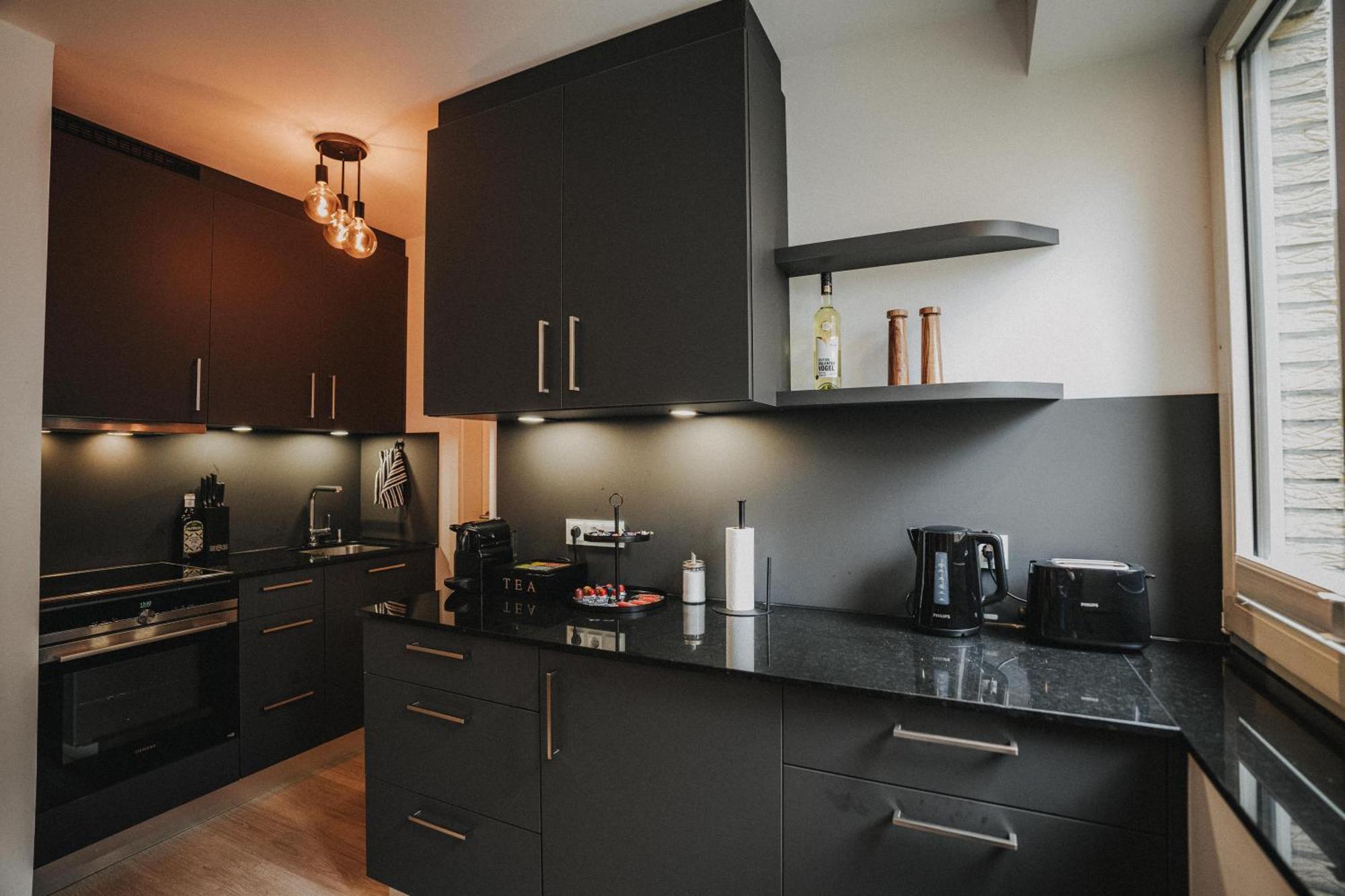 Downtown Apartment Mit Luxusbad Am Hafen Nur 5 Minuten Zu Fuss In Die Innenstadt Und Zum Bahnhof! Oldenburg Kültér fotó