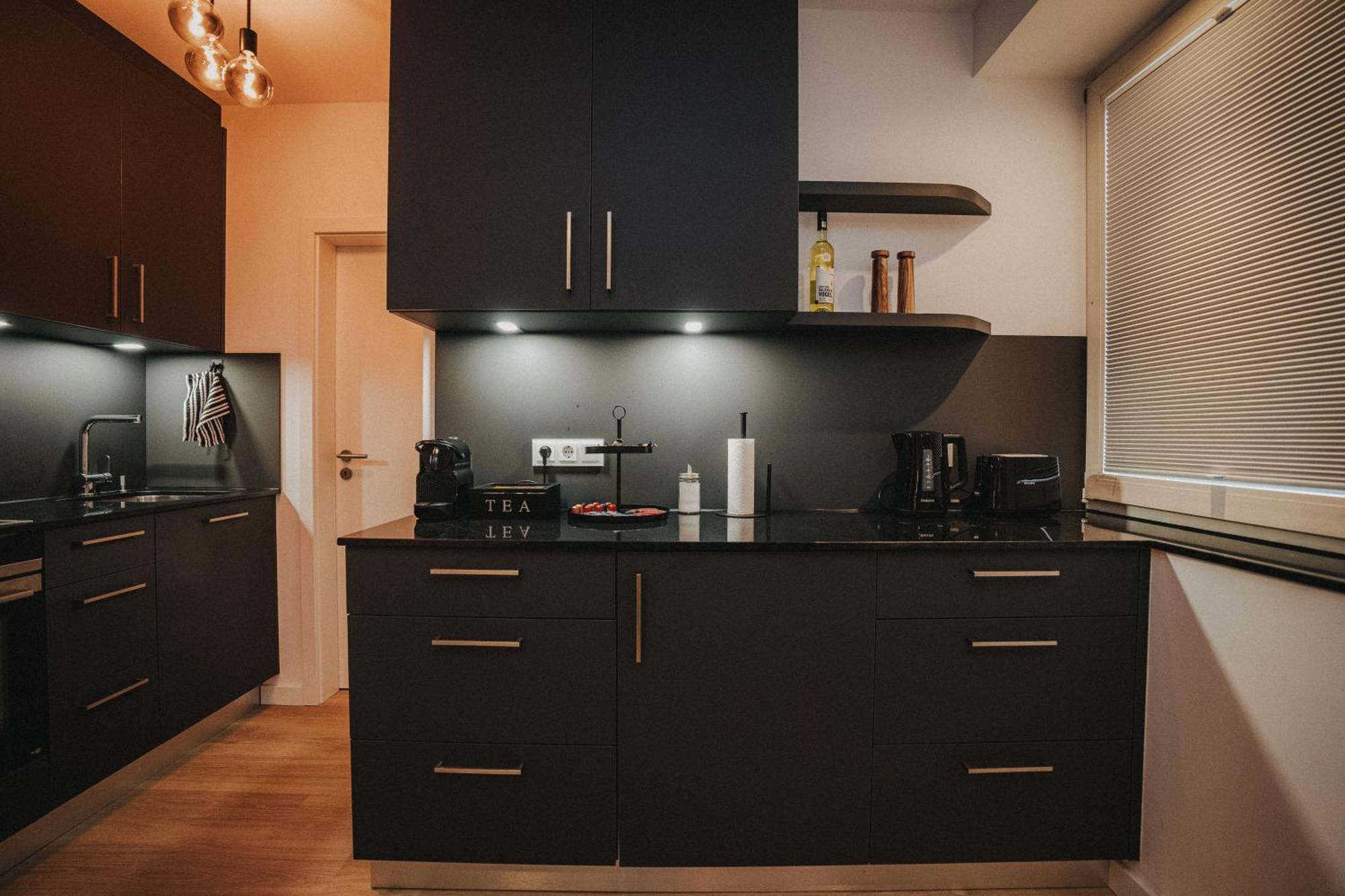 Downtown Apartment Mit Luxusbad Am Hafen Nur 5 Minuten Zu Fuss In Die Innenstadt Und Zum Bahnhof! Oldenburg Kültér fotó